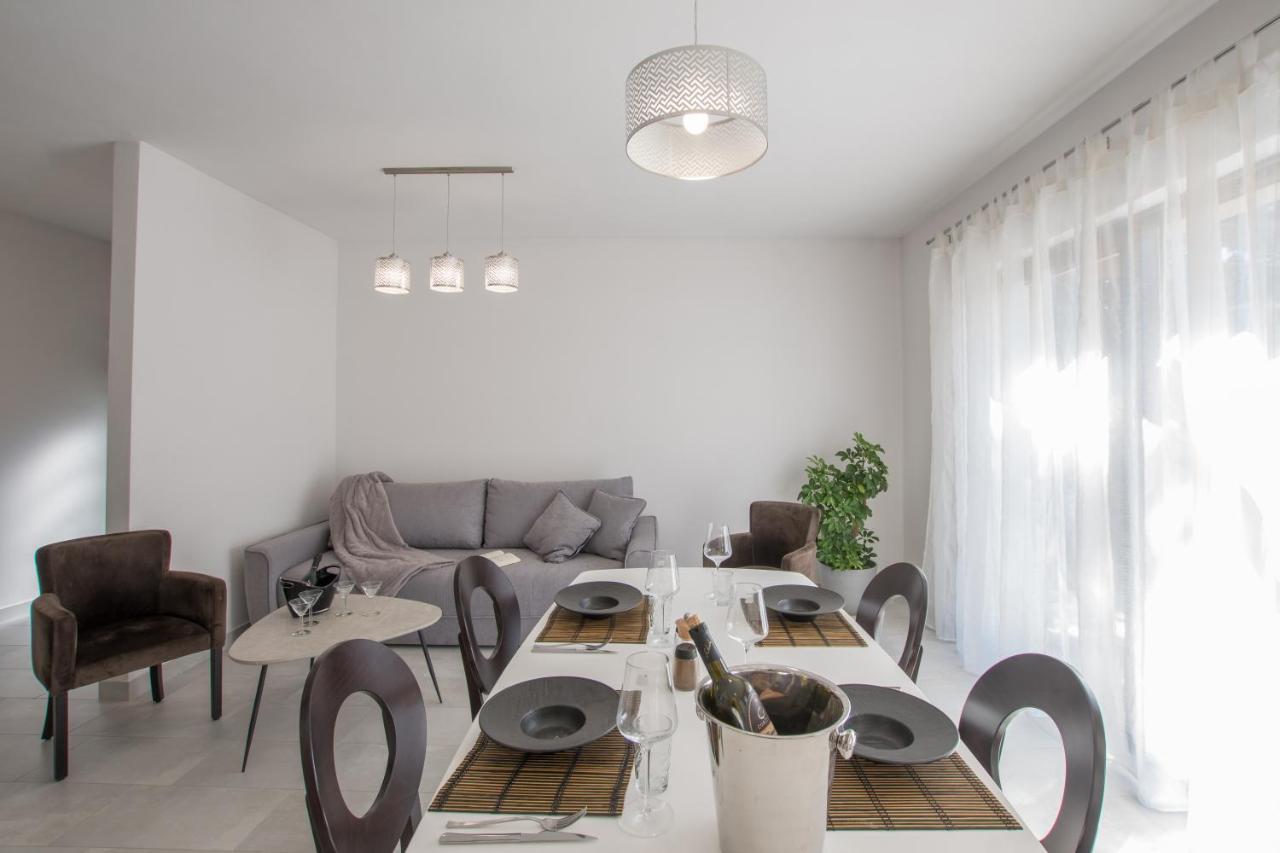Apartmani Noa i Natali Kaldanija Esterno foto