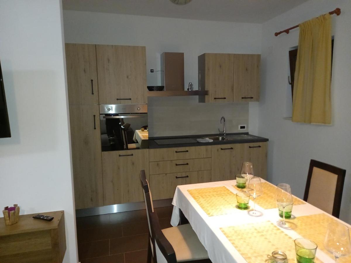 Apartmani Noa i Natali Kaldanija Esterno foto