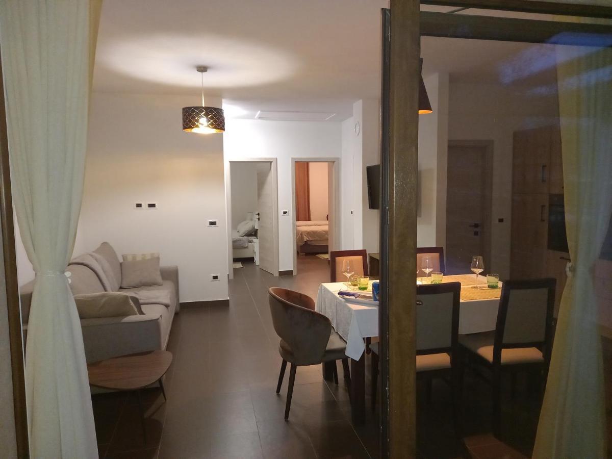 Apartmani Noa i Natali Kaldanija Esterno foto