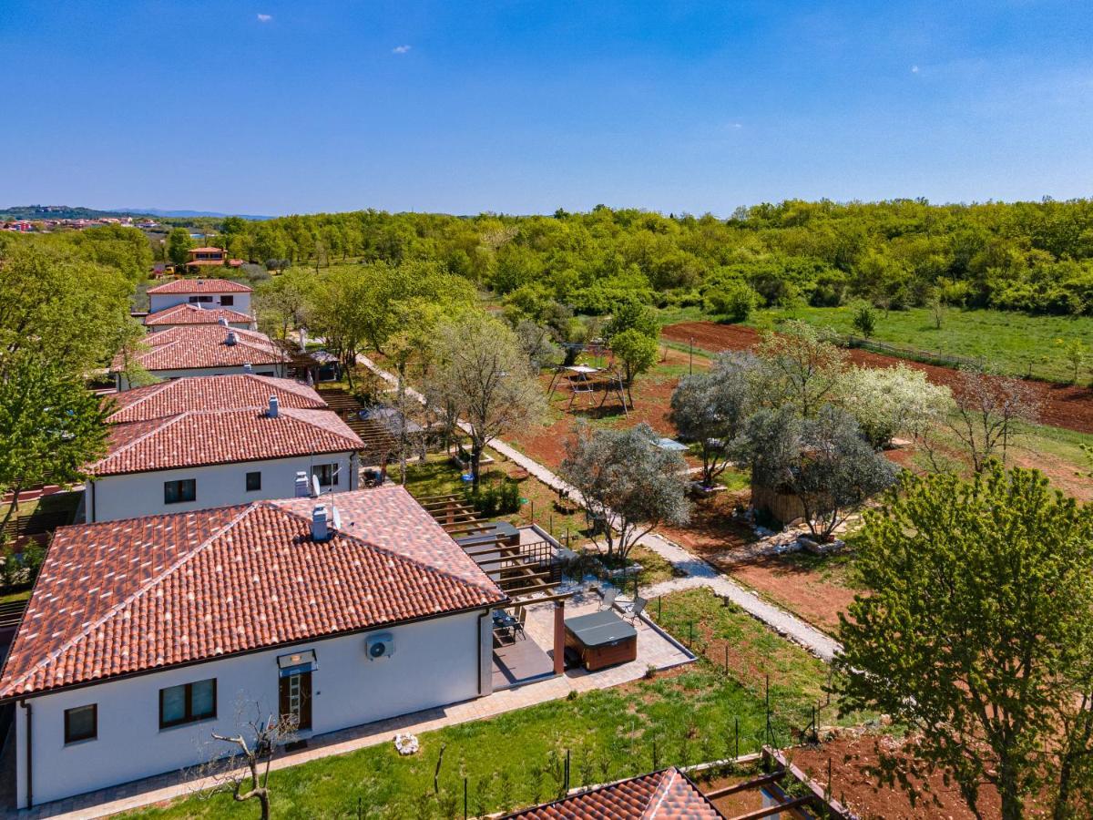 Apartmani Noa i Natali Kaldanija Esterno foto