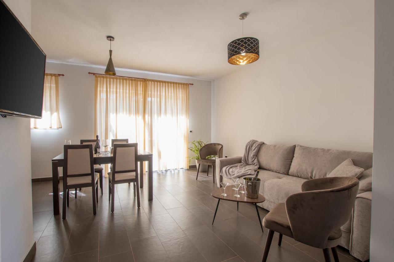 Apartmani Noa i Natali Kaldanija Esterno foto